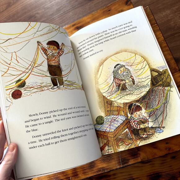 Vintage '96 PJ Library Red, Blue & Yellow Yarn A Tale Of Forgiveness Jewish Book - Picture 6 of 10